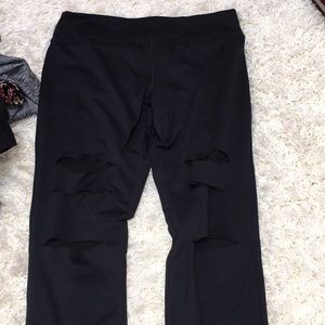 FOREVER 21 workout leggings (size m)
